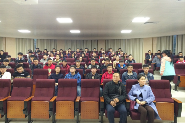 电子信息工程系：举行西安丝路软件有限责任公司实习就业宣讲会